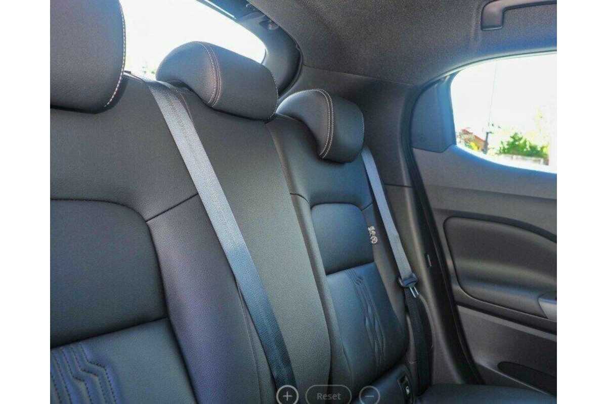 2022 Nissan JUKE ST-L F16