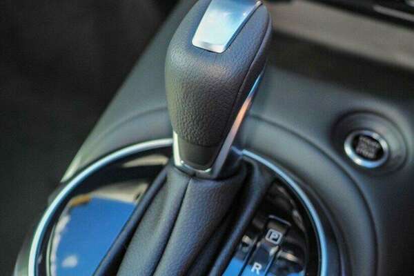 2022 Nissan JUKE ST-L F16