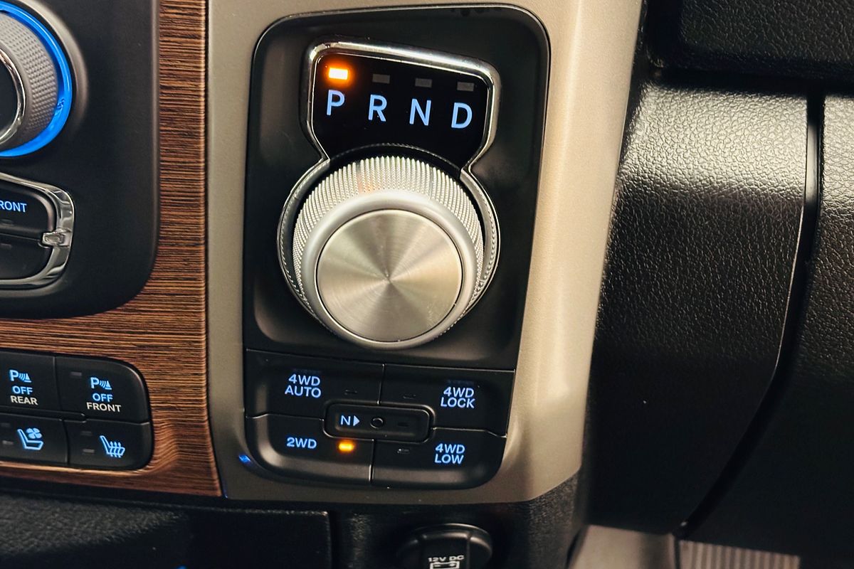 2019 Ram. 1500 LARAMIE (4x4) 885KG W/RAMBOXES 8 SP AUTOMATIC CREW CAB UTILITY V8