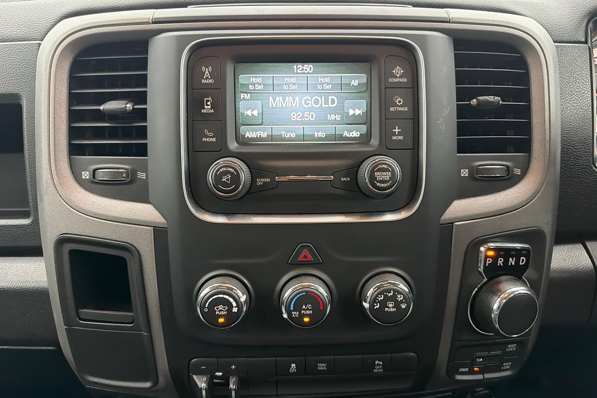 2019 RAM 1500 Express DS 4X4 SWB