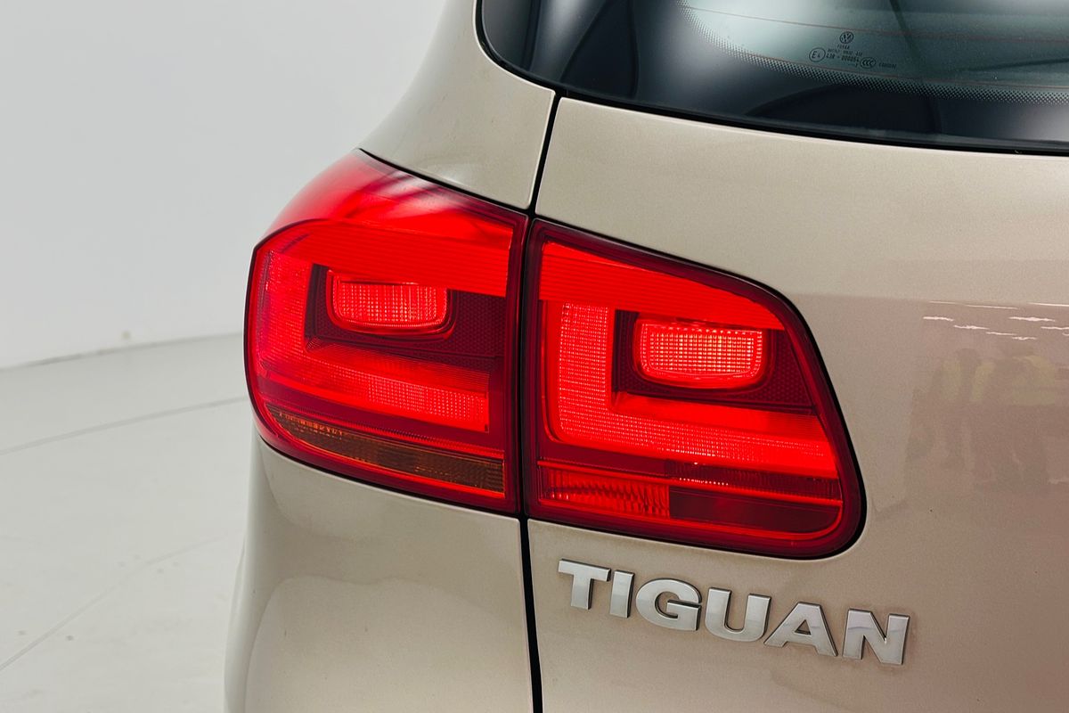 2013 Volkswagen TIGUAN 103 TDI PACIFIC 7 SP AUTO DIRECT SHIFT 4D WAGON DT4 DIESEL
