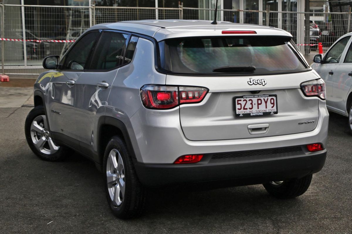 2018 Jeep Compass Sport M6