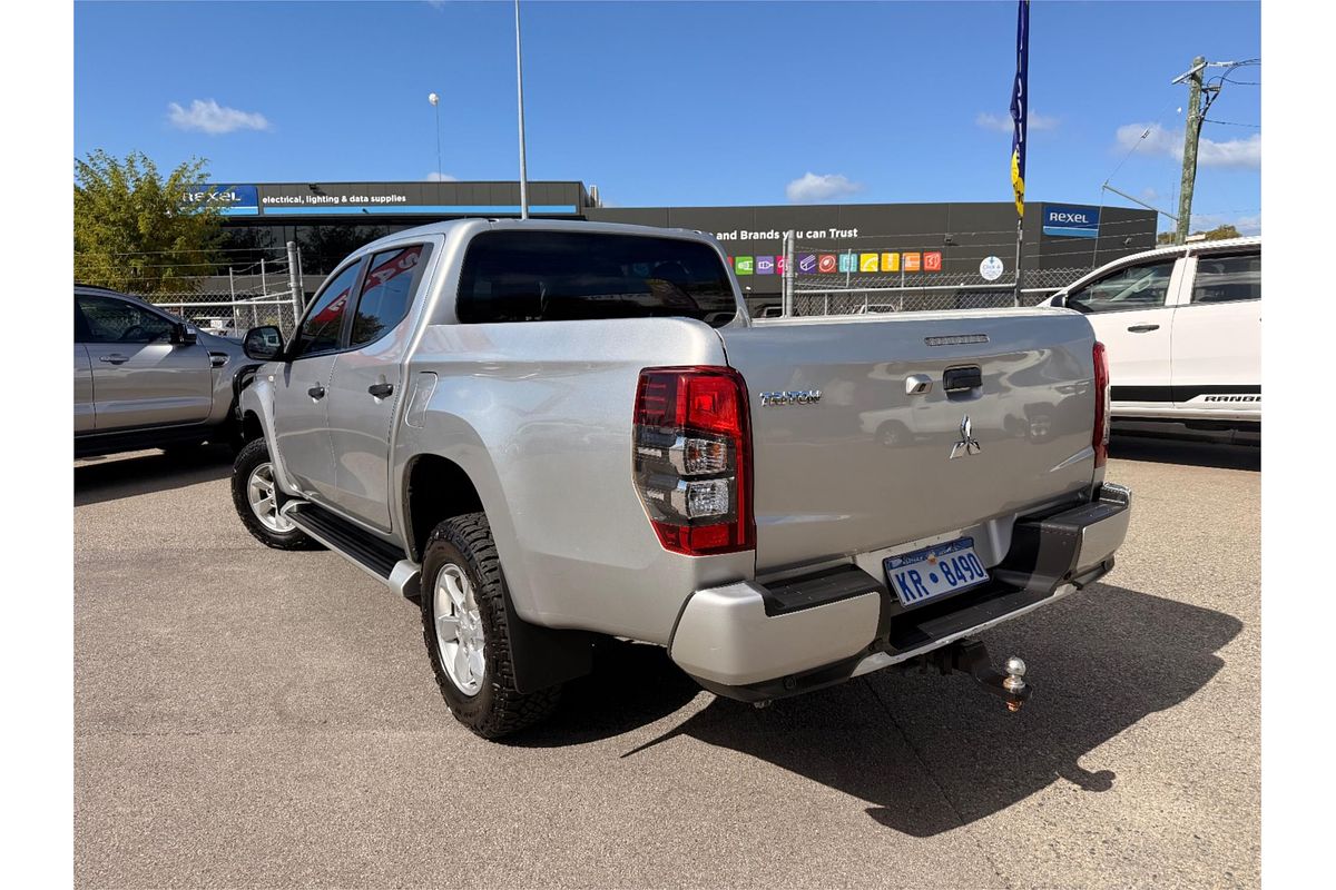 2022 Mitsubishi Triton GLX+ MR 4X4