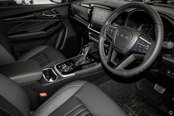 2026 Isuzu MU-X LS-T thumb-4