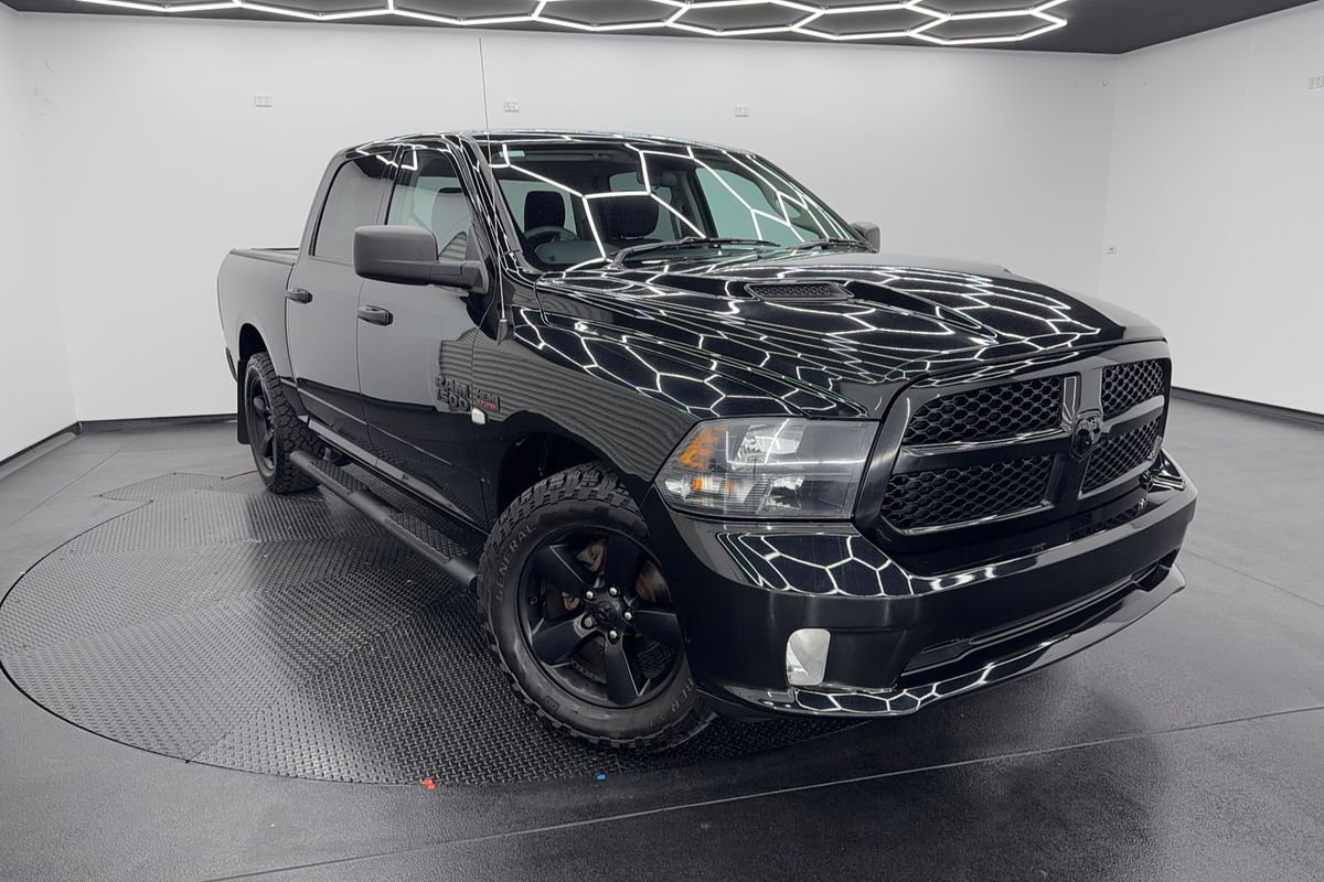 2022 RAM 1500 Express DS 4X4 SWB