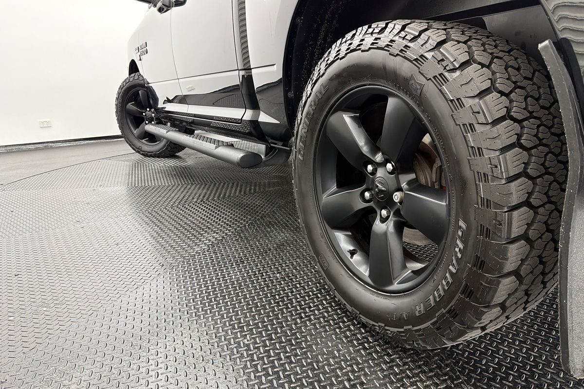 2022 RAM 1500 Express DS 4X4 SWB