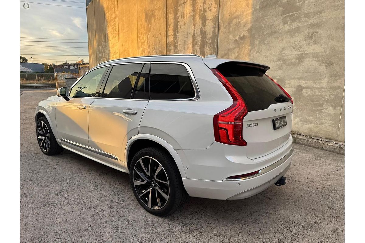 2022 Volvo XC90 B6 Inscription