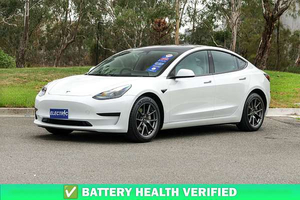 2022 Tesla Model 3 Rear-Wheel Drive