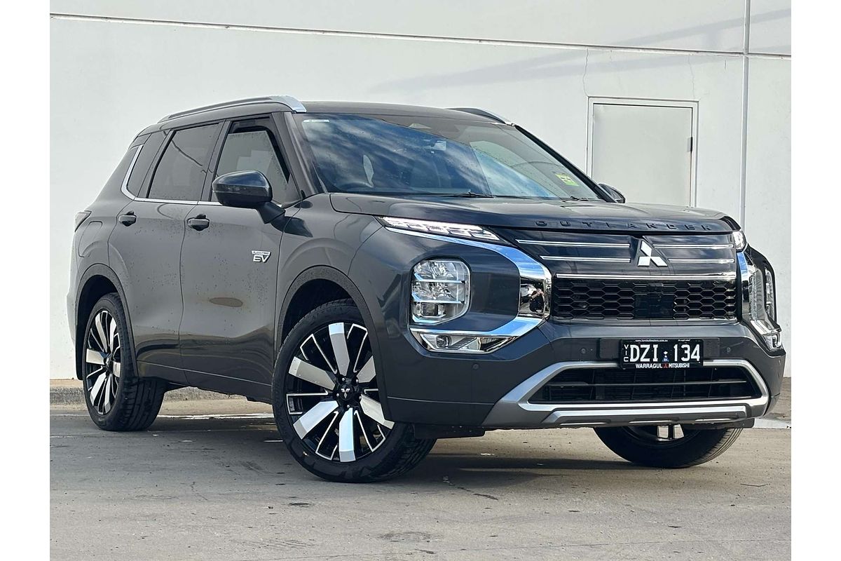 2025 Mitsubishi Outlander PHEV Exceed ZM