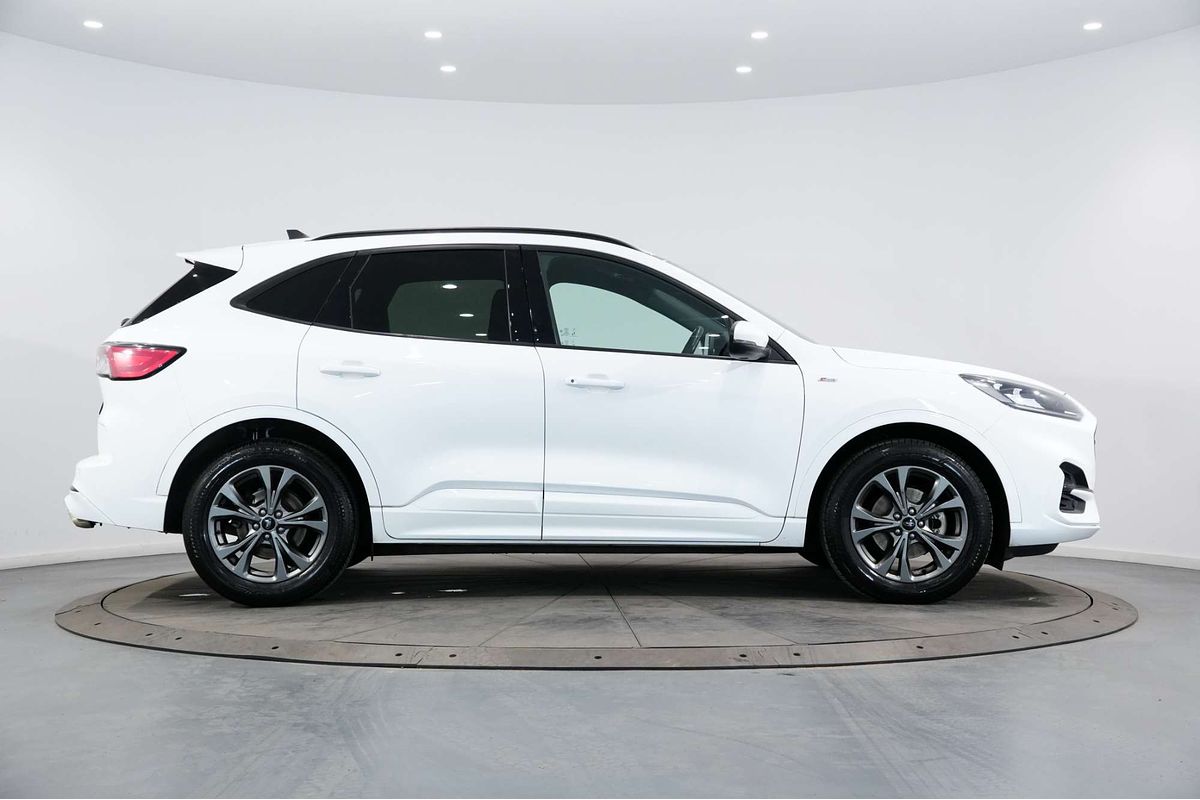 2021 Ford Escape ST-Line ZH