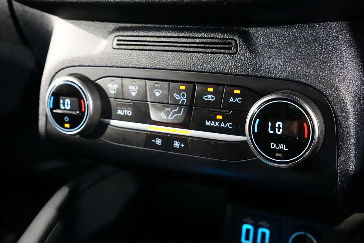 2021 Ford Escape ST-Line ZH