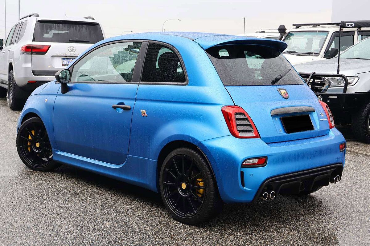 2023 Abarth 695 Competizione