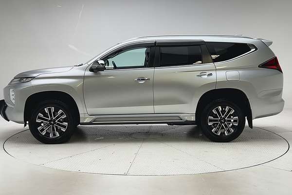 2022 Mitsubishi Pajero Sport Exceed QF thumb-4