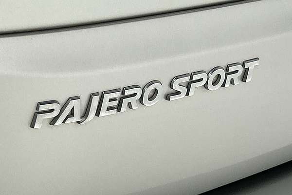 2022 Mitsubishi Pajero Sport Exceed QF thumb-21
