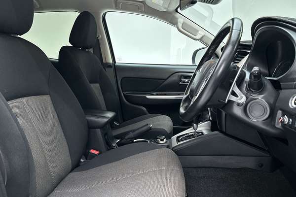 2019 Mitsubishi Triton GLS MR 4X4 thumb-12