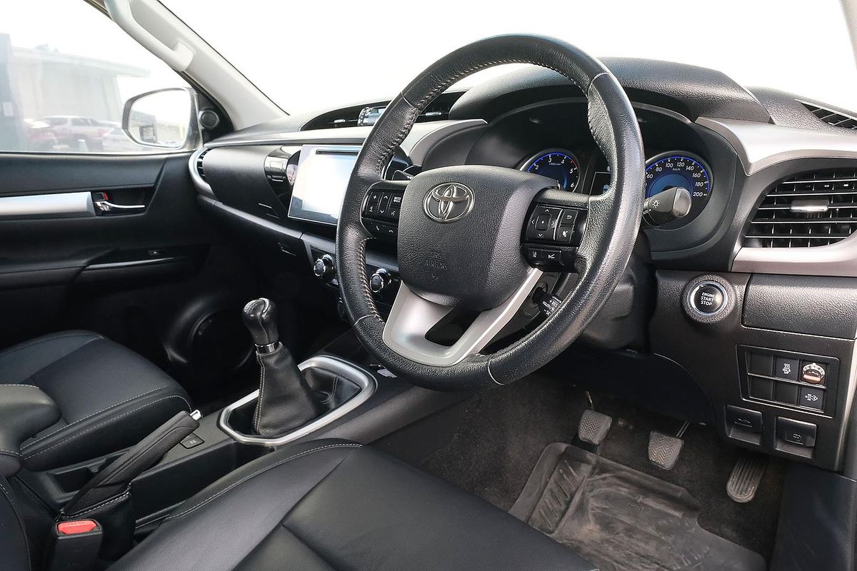2020 Toyota Hilux SR5 GUN126R 4X4