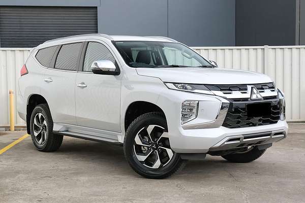 2017 Mitsubishi Pajero Sport GLX QE
