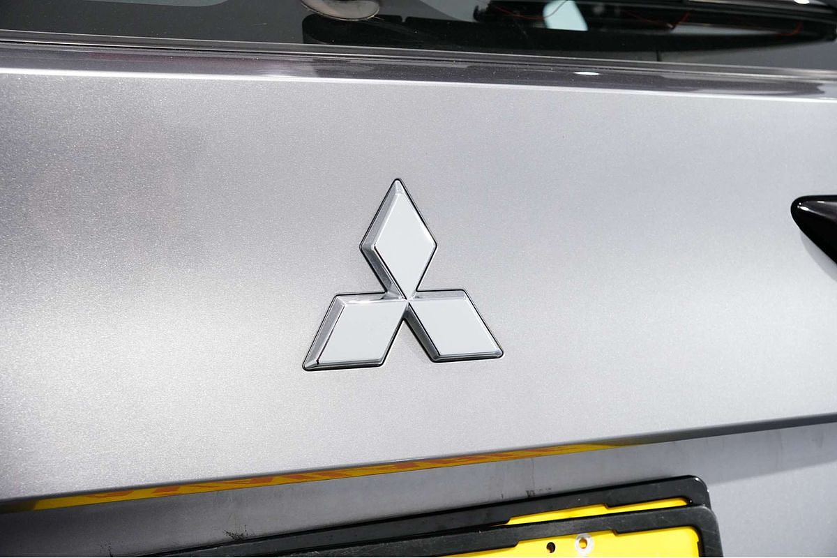 2022 Mitsubishi Outlander ES ZM