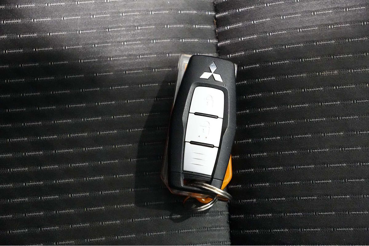 2022 Mitsubishi Outlander ES ZM