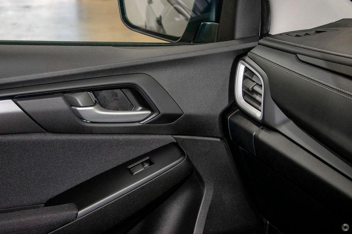 2026 Isuzu MU-X LS-M