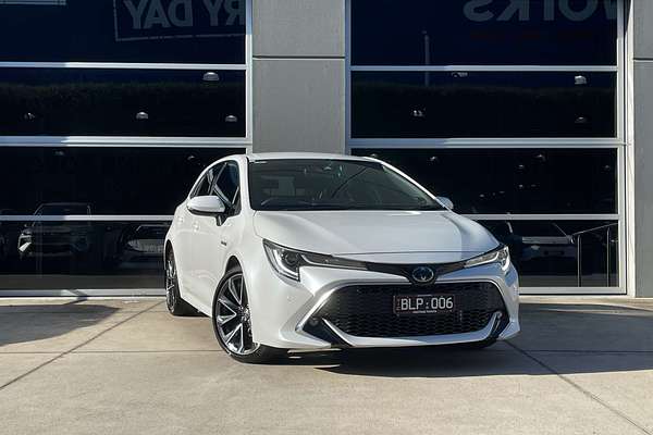 2020 Toyota Corolla ZR Hybrid ZWE211R