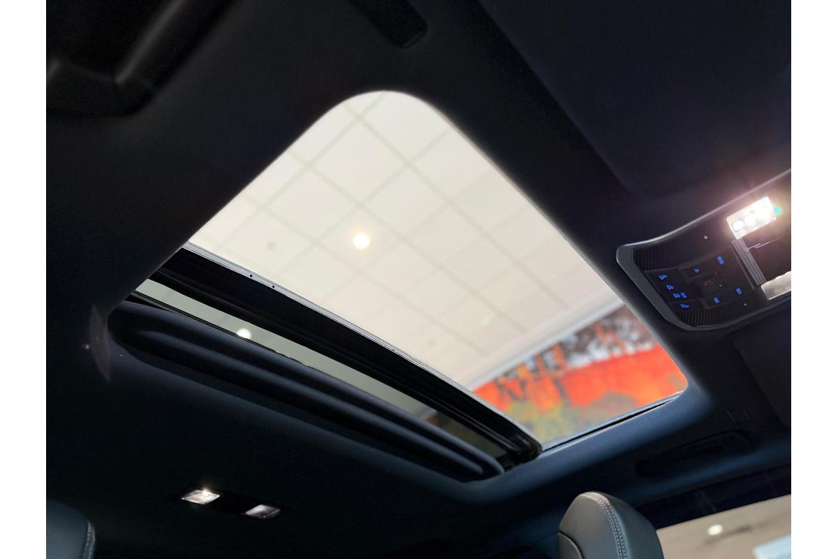 2022 Toyota Landcruiser Sahara ZX FJA300R