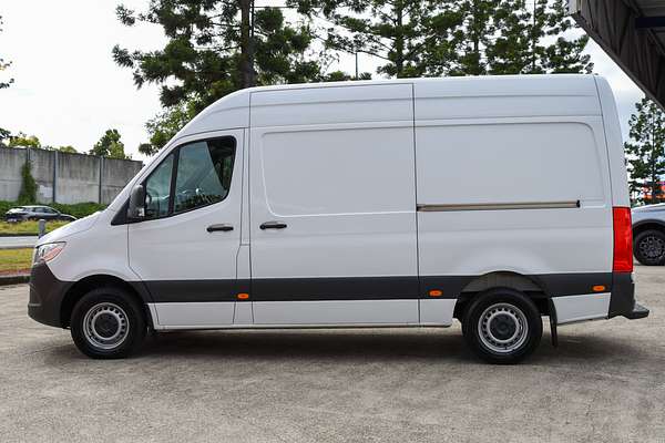 2023 Mercedes-Benz Sprinter 315CDI VS30 MWB Low Roof thumb-3