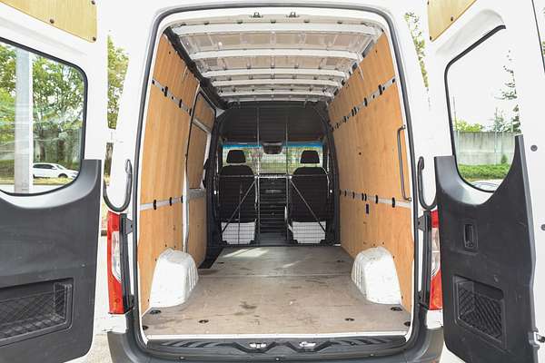 2023 Mercedes-Benz Sprinter 315CDI VS30 MWB Low Roof thumb-16