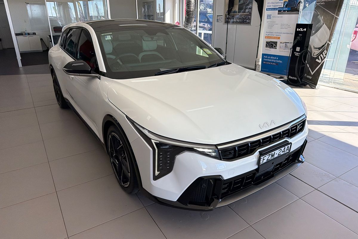 2026 Kia K4 GT-Line CL4m