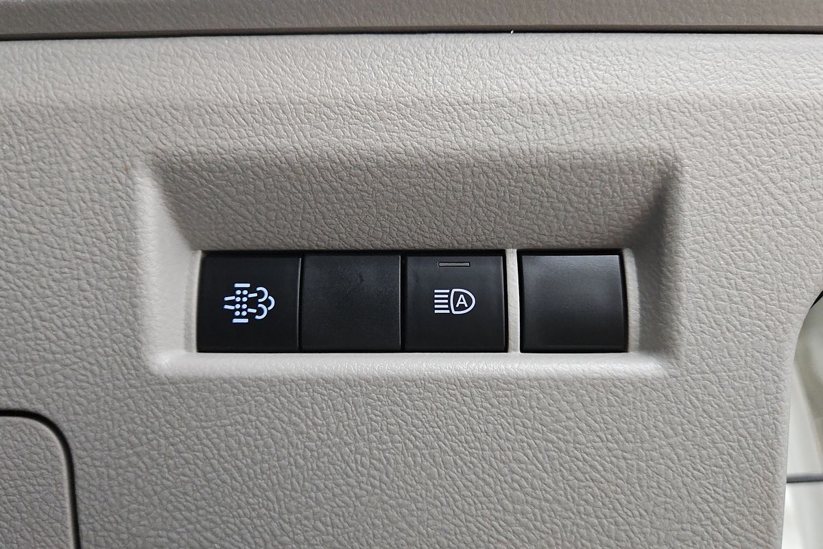 2022 Toyota Hiace GDH300R LWB