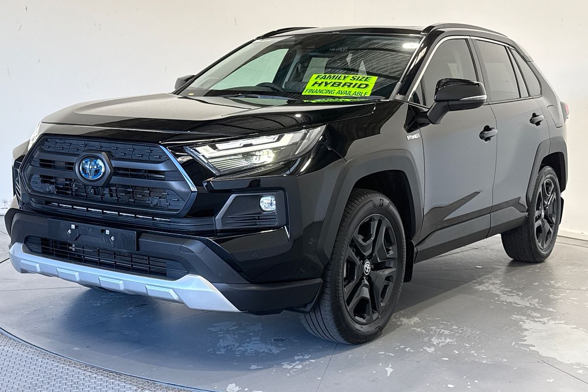 2024 Toyota RAV4 EDGE (AWD) HYBRID AXAH54R