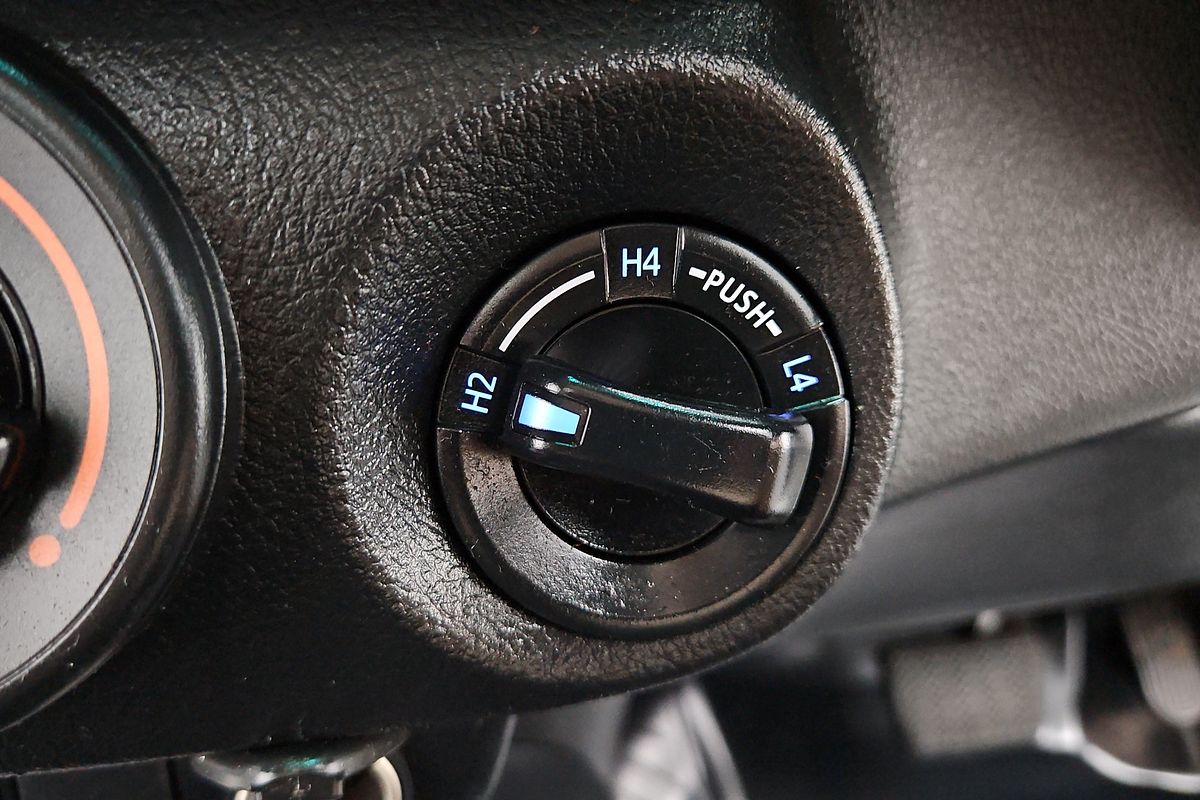 2019 Toyota Hilux SR GUN126R 4X4