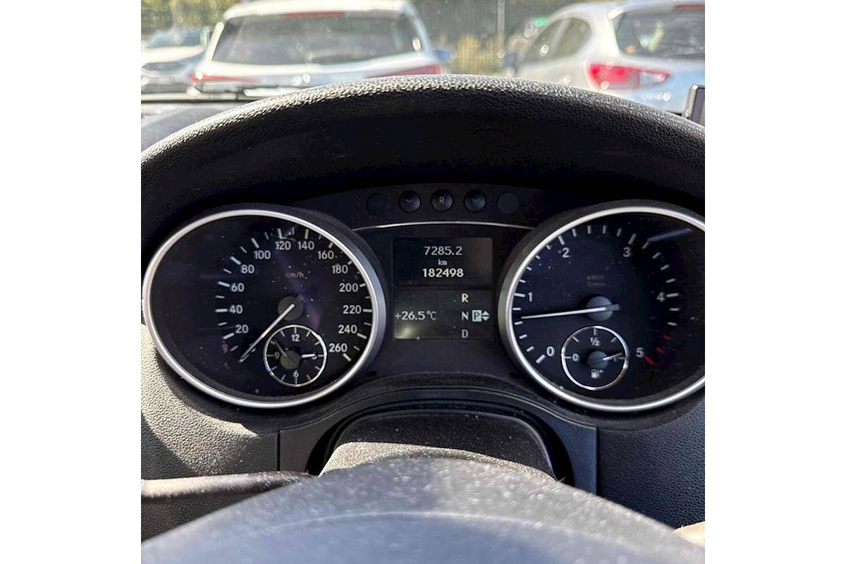 2011 Mercedes-Benz M-Class ML300 CDI BlueEFFICIENCY W164