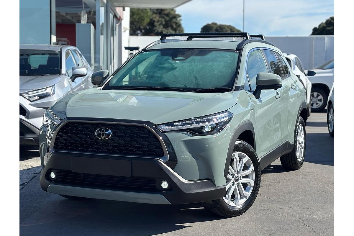 2024 Toyota Corolla Cross GXL MXGH10R
