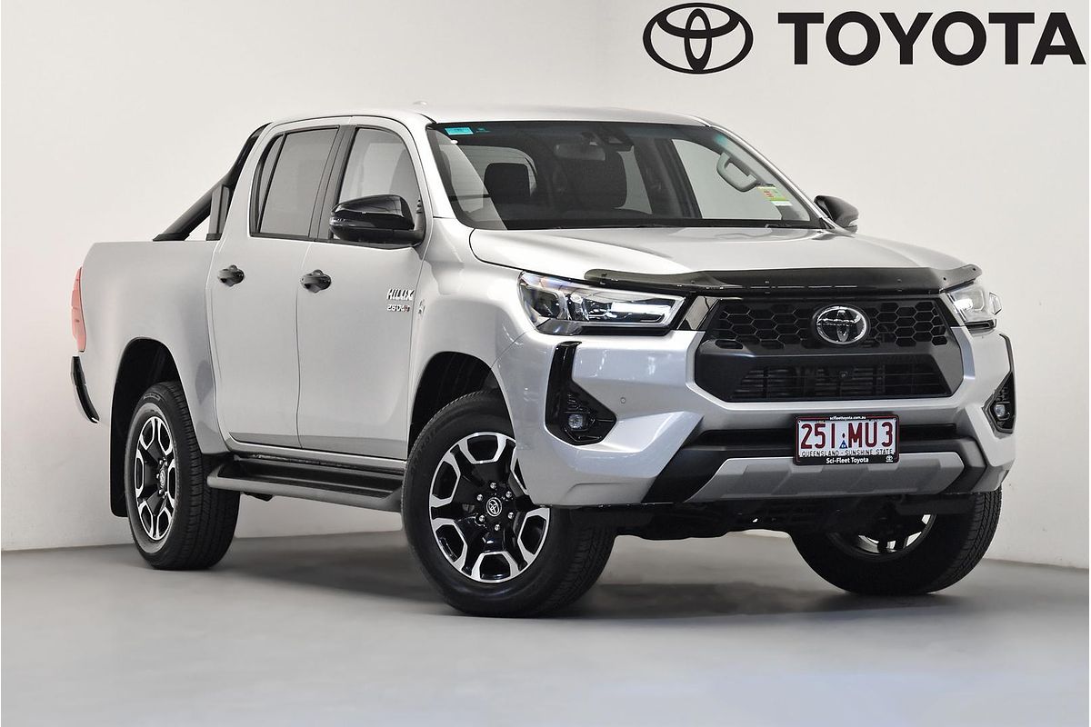 2025 Toyota Hilux SR5 48V GUN126R 4X4
