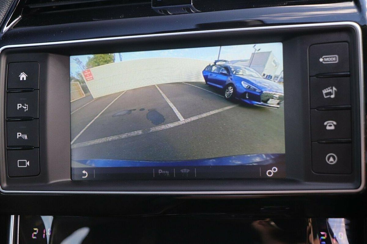 2018 Jaguar XE 20t Prestige X760