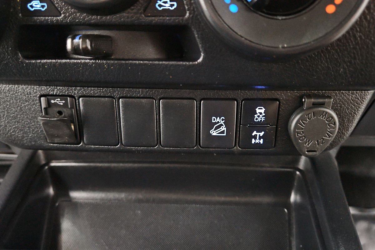 2021 Toyota Hilux SR GUN126R 4X4