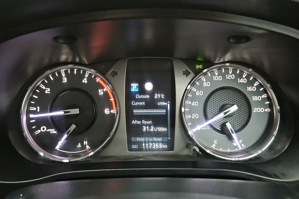 2021 Toyota Hilux SR GUN126R 4X4