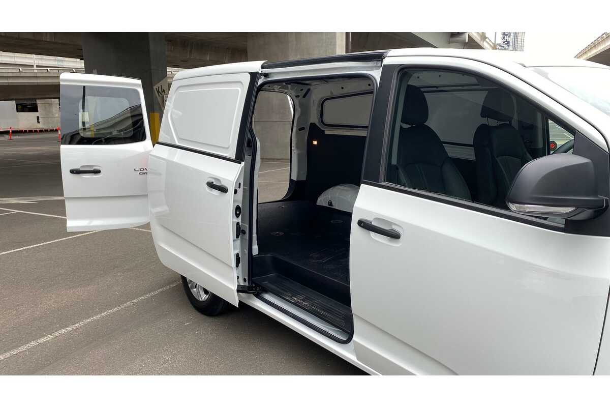 2023 LDV G10 + SV7C