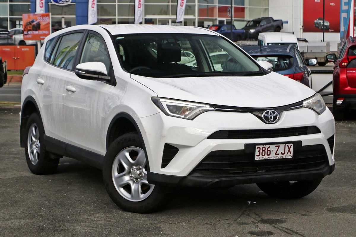 2017 Toyota RAV4 GX ASA44R