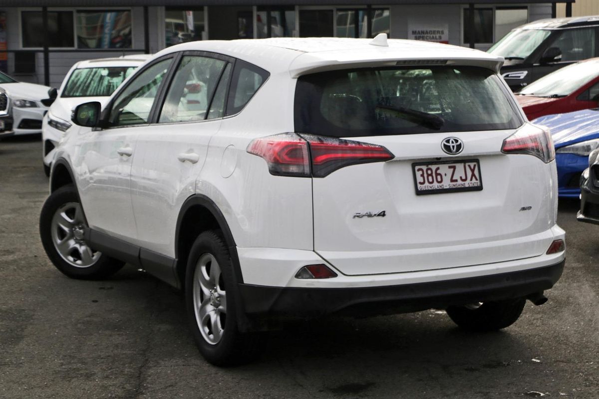 2017 Toyota RAV4 GX ASA44R
