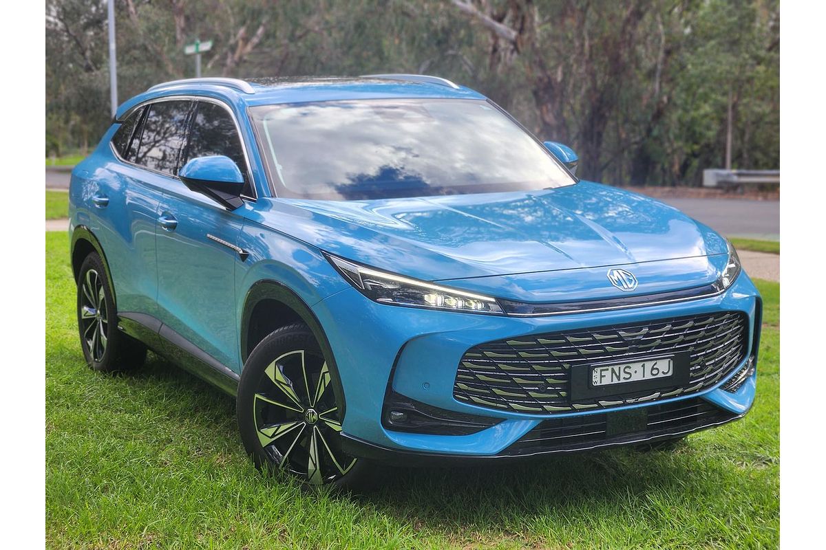 2025 MG HS Essence AS33