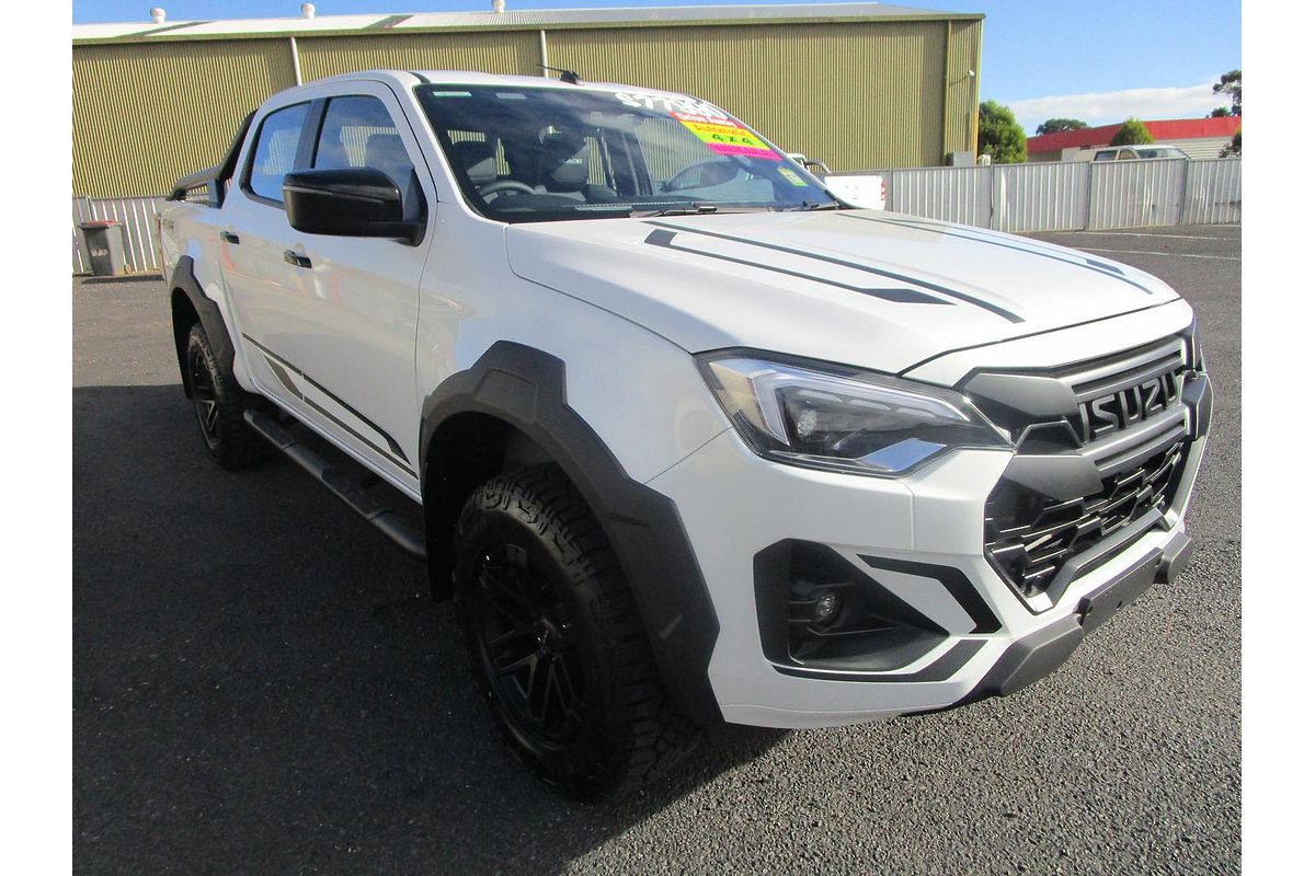 2025 Isuzu D-MAX BLADE 4X4