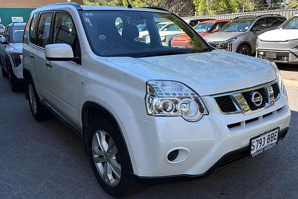 2013 Nissan X-TRAIL ST T31 thumb-0