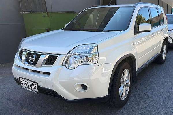 2013 Nissan X-TRAIL ST T31 thumb-2