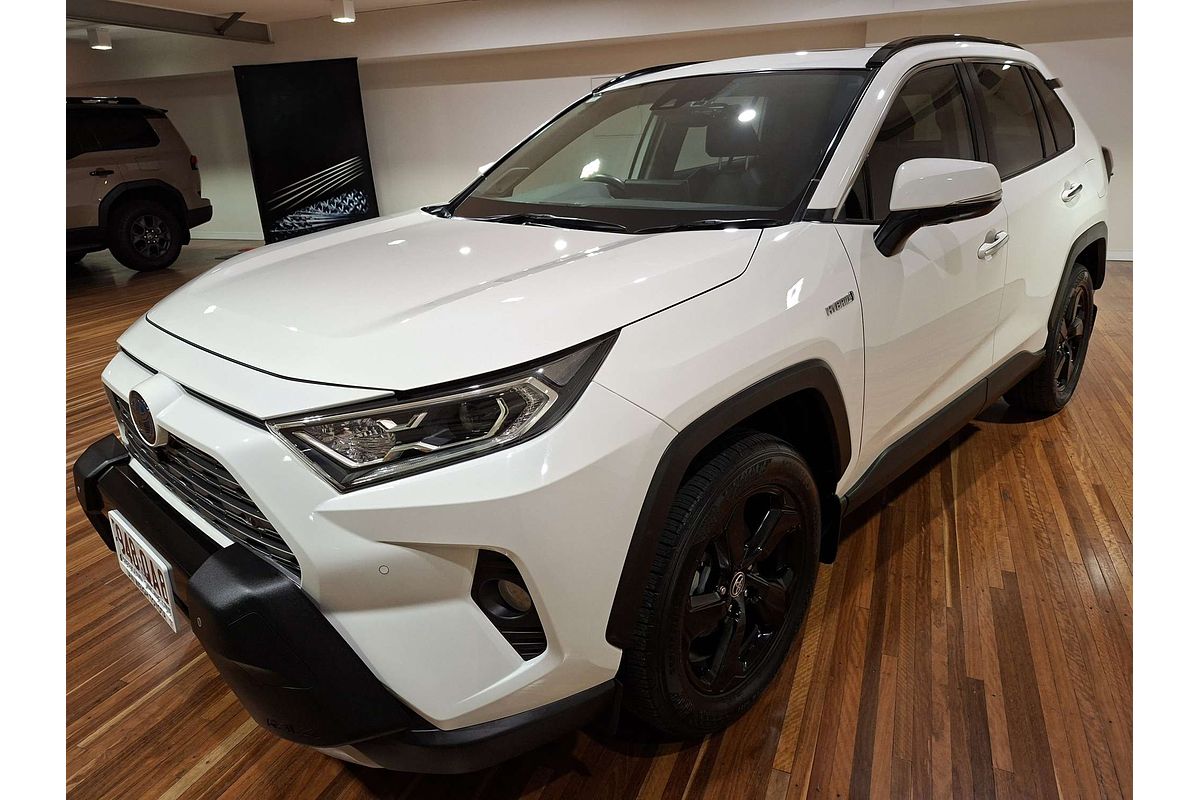 SOLD 2020 Toyota RAV4 Cruiser in Glacier White | Used SUV | Stock ...