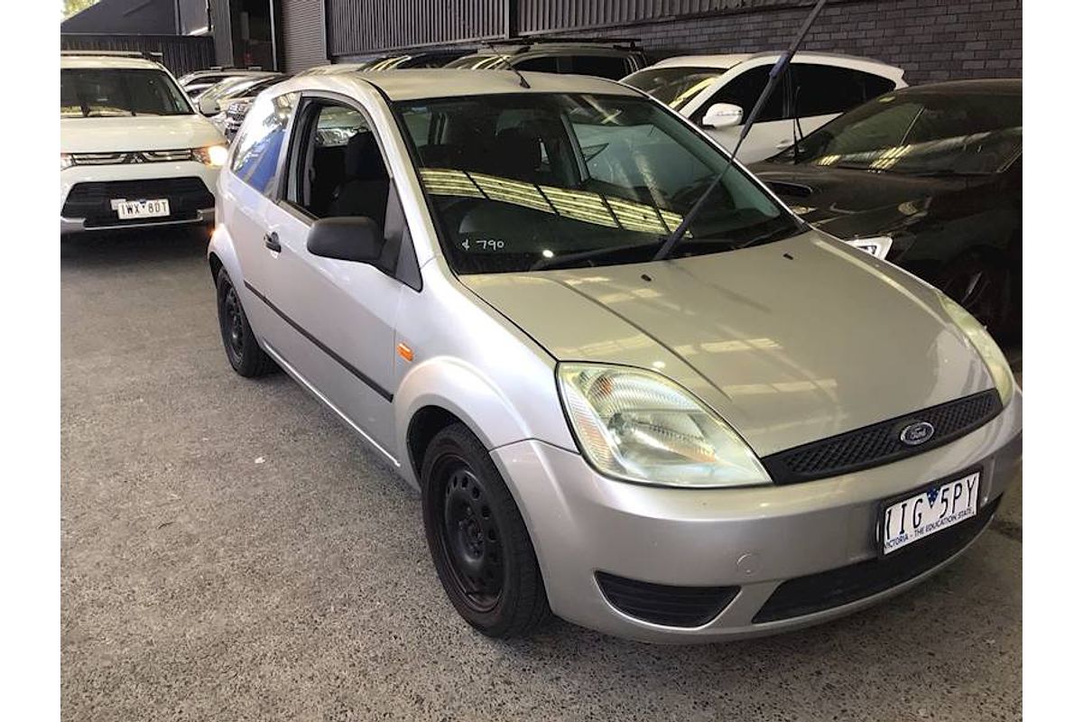 2004 Ford Fiesta LX WP