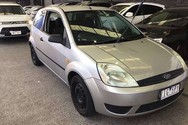 2004 Ford Fiesta LX WP