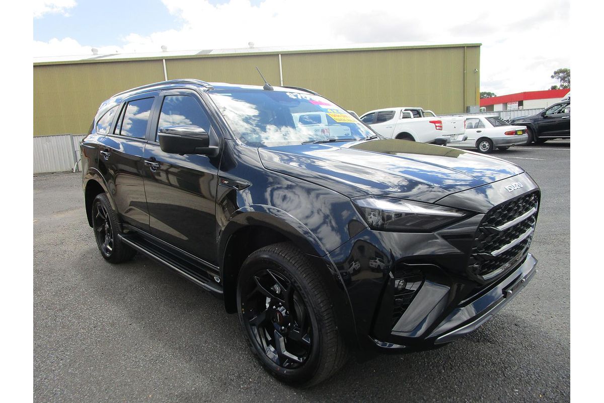 2025 Isuzu MU-X X-TERRAIN