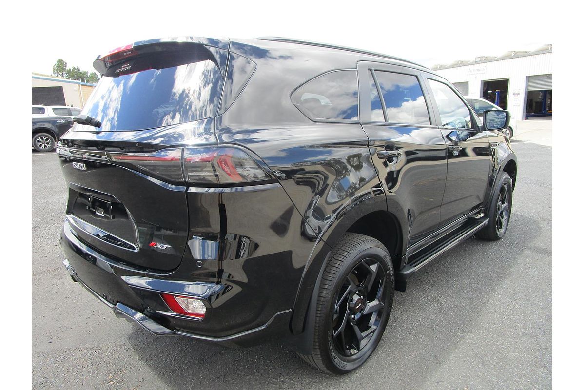 2025 Isuzu MU-X X-TERRAIN